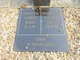 image of grave number 679250